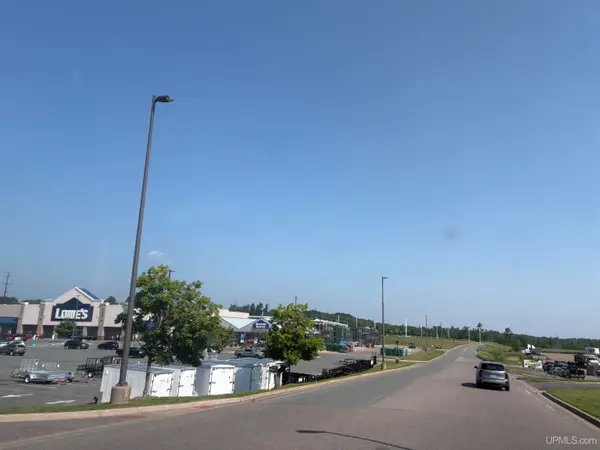 3470 Us 41 W, Marquette, MI 49855