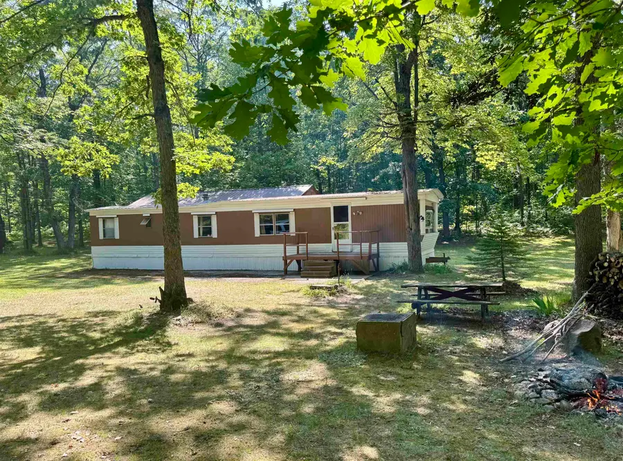 8561 N Harrison, Harrison, MI 48625 - Image #2