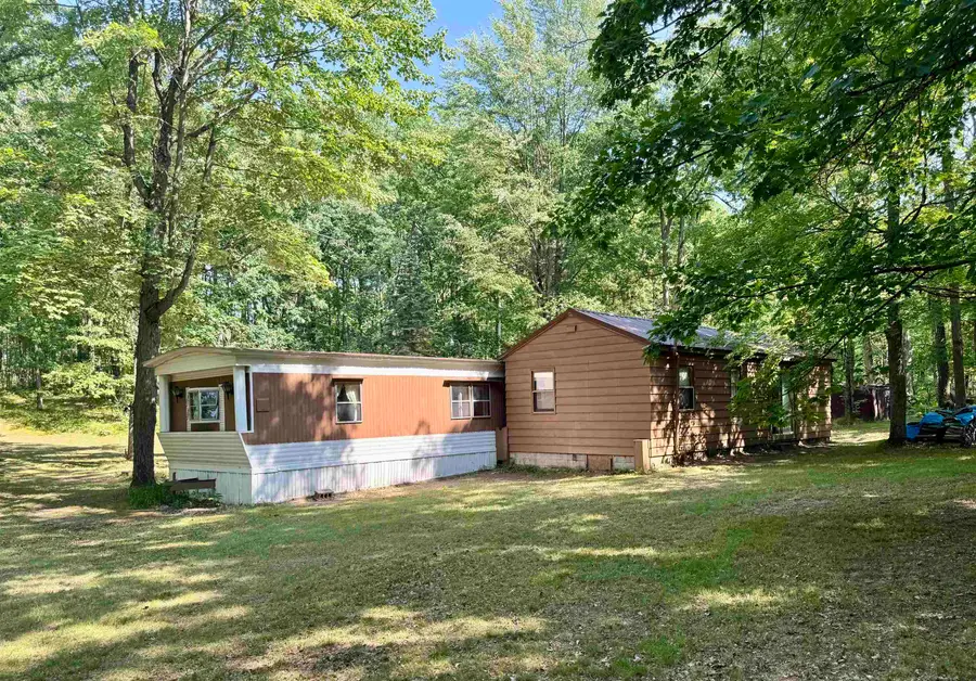 8561 N Harrison, Harrison, MI 48625 - Image #3