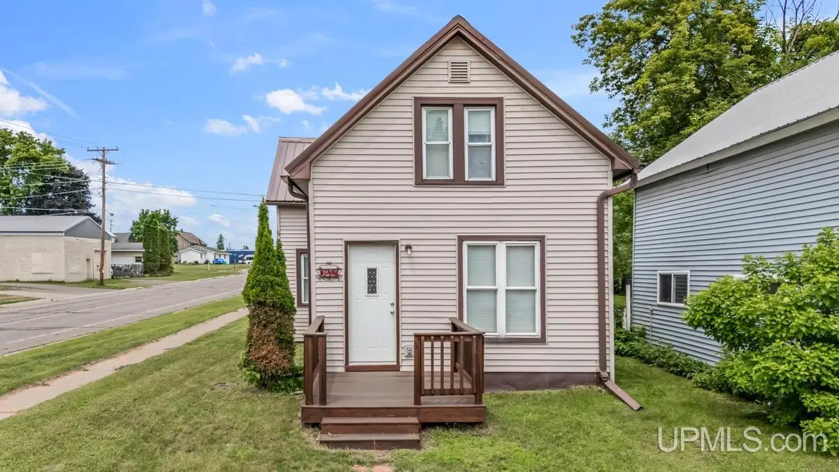 648 Spring, Florence, WI 54121 - Image #1