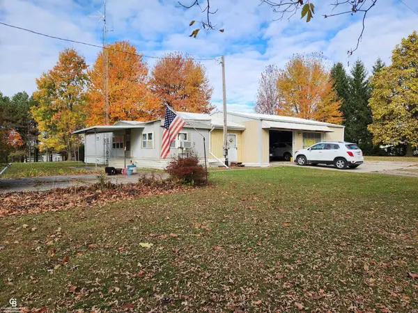 8009 Arendt, Yale, MI 48097