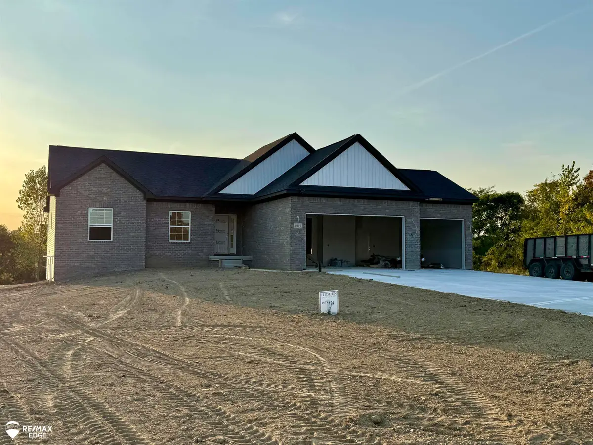 8019 Bradbury, Grand Blanc, MI 48439 - Image #1