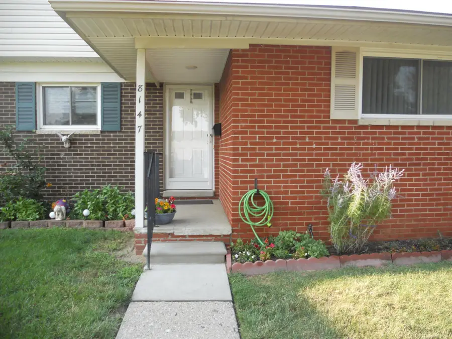 8147 Busko, Warren, MI 48093 - Image #2