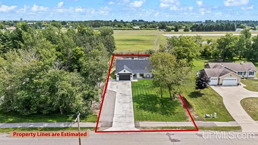 1125 S 30th, Escanaba, MI 49829 - Image #2