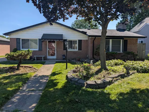 23700 Talbot, Saint Clair Shores, MI 48082