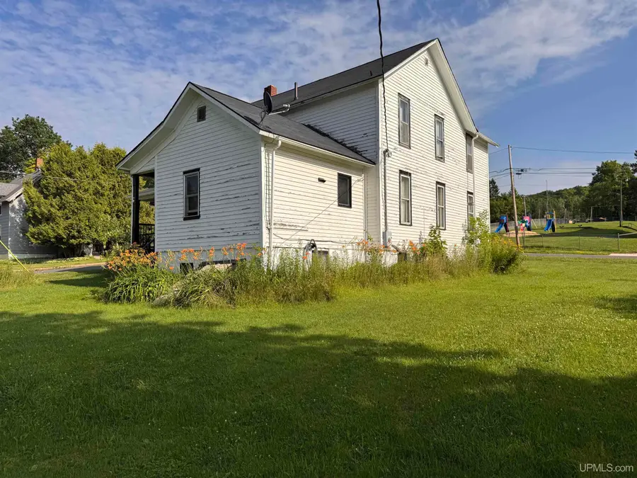 312 E Sellar, Bessemer, MI 49911 - Image #3