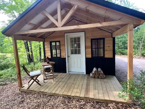 4712 B Hayes, Harrison, MI 48625