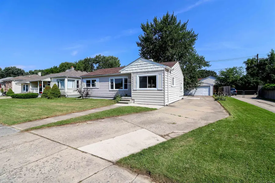 22621 Garfield, Saint Clair Shores, MI 48082 - Image #3