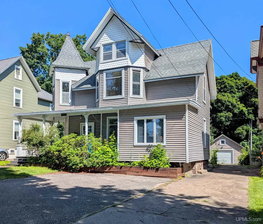 343 E Ridge, Marquette, MI 49855 - Image #3