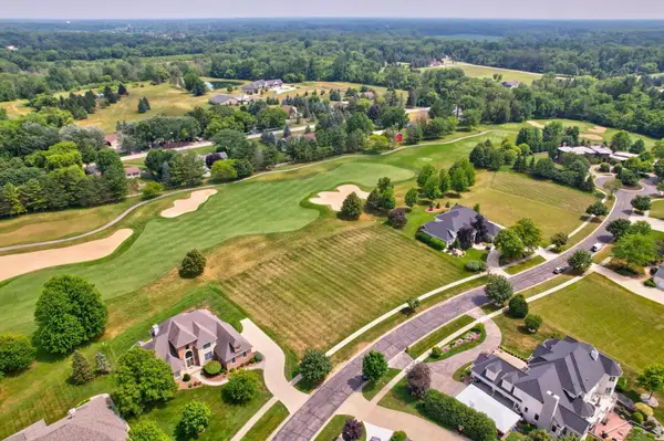 22 E Grove, Freeland, MI 48623