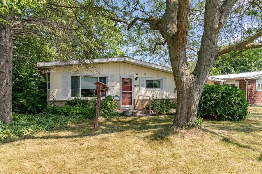 1579 Joy, Saginaw, MI 48601 - Image #2