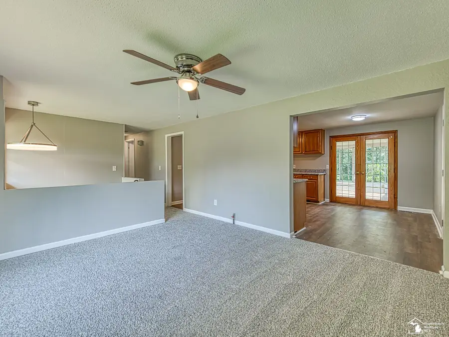 370 S Monroe, Blissfield, MI 49228 - Image #3
