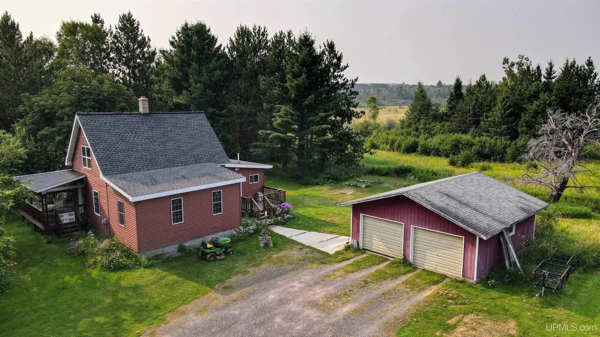 19586 Chassell Painesdale, Chassell, MI 49916 - Image #1