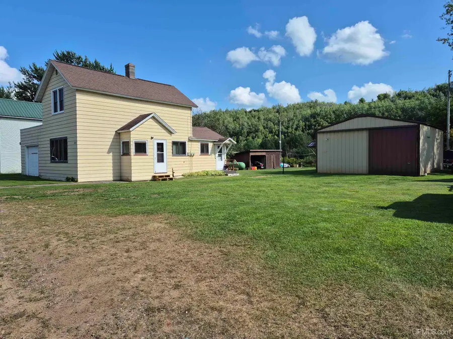 556 Republic, Republic, MI 49879 - Image #2