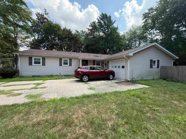 1413 Dilloway, Midland, MI 48640