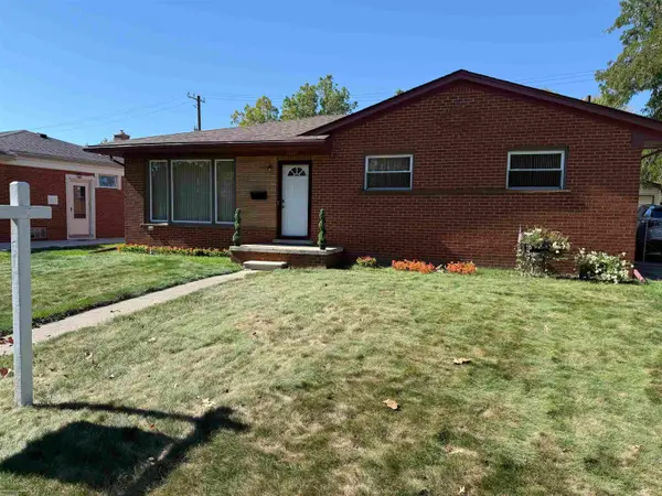 1742 Lakeview, Trenton, MI 48183