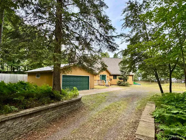 57487 Lakeshore, Calumet, MI 49913