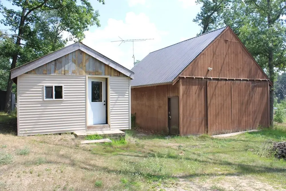 301 Robert, Harrison, MI 48625 - Image #1