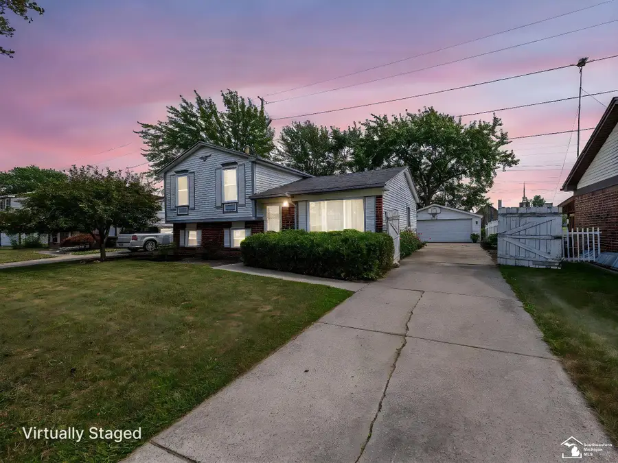 19043 Hyde Park, Trenton, MI 48183 - Image #2