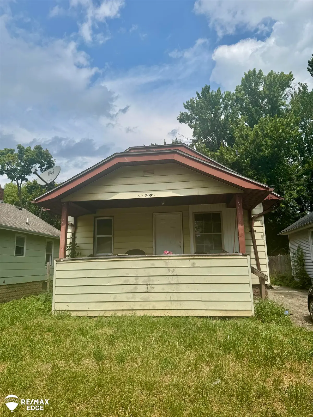 842 Ossington, Flint, MI 48507 - Image #1