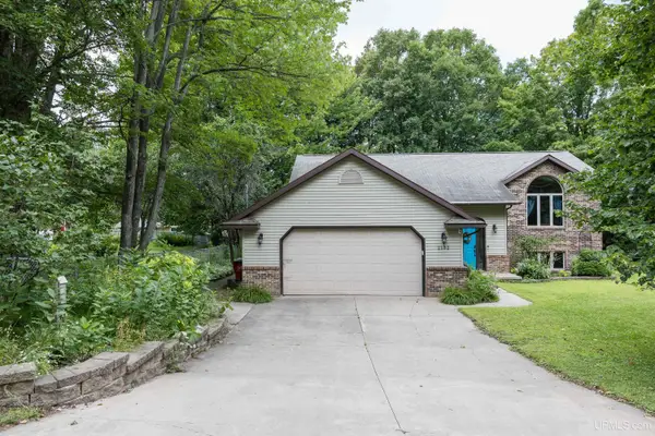 2132 Montgomery, Marquette, MI 49855