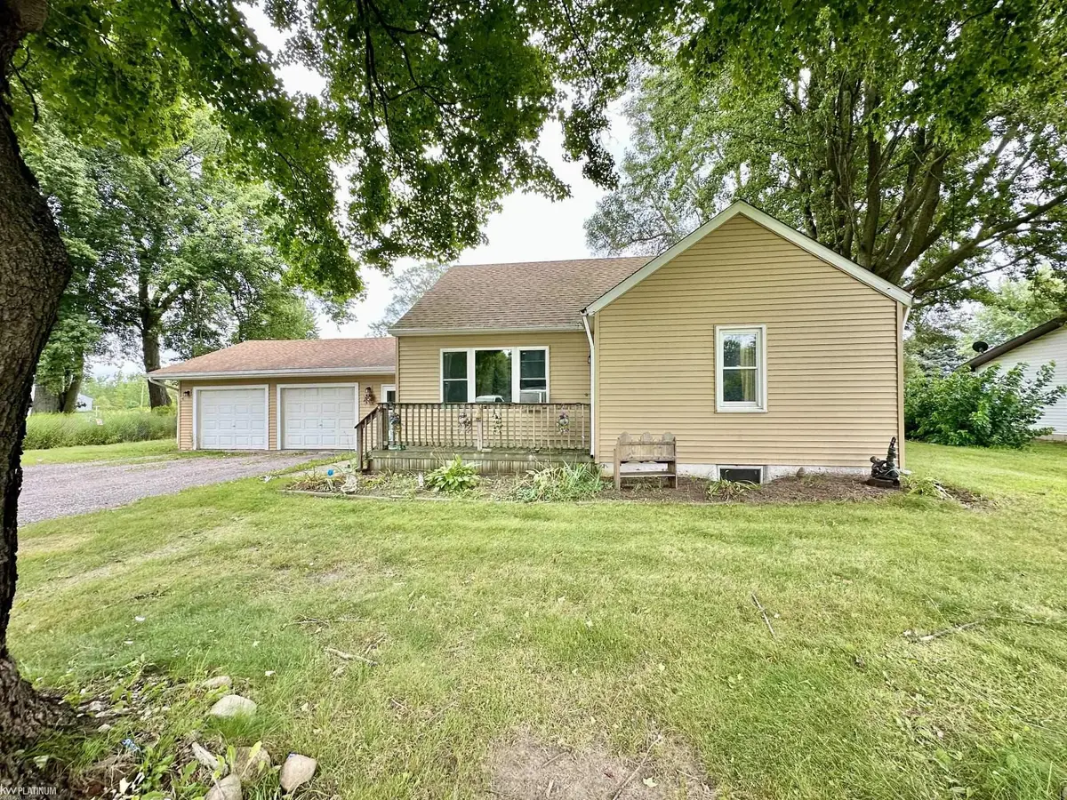 7340 N Lapeer Rd, Fostoria, MI 48435 - Image #1