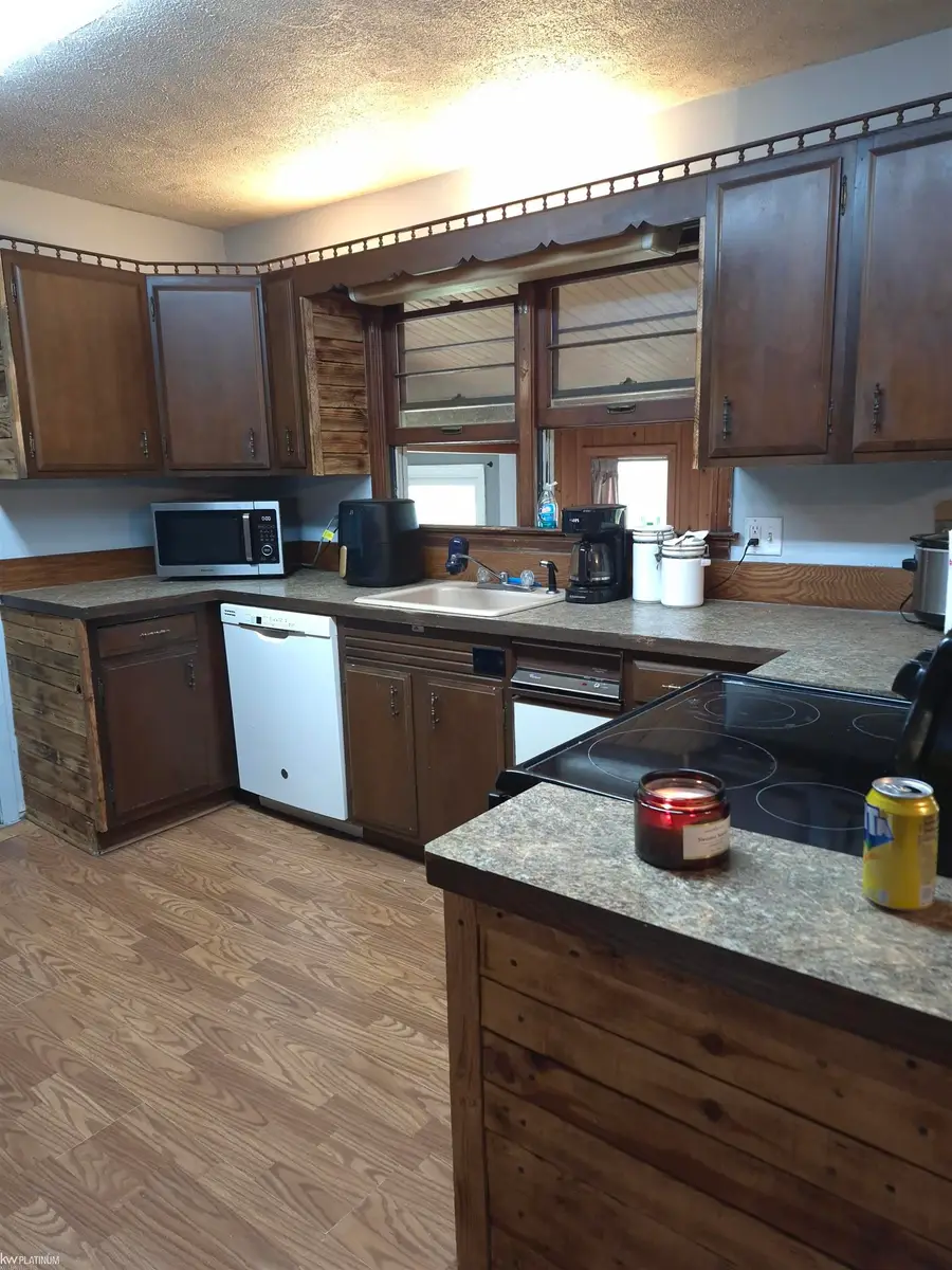 7340 N Lapeer Rd, Fostoria, MI 48435 - Image #3