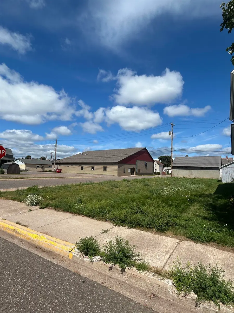 401 Cleveland, Ishpeming, MI 49849 - Image #3