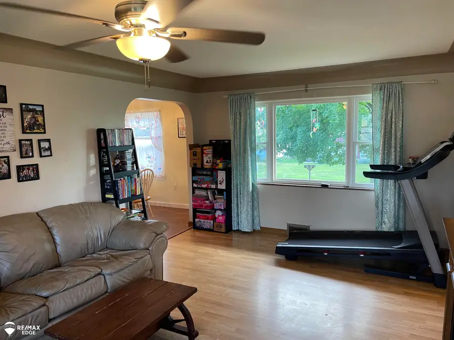 804 Saginaw, Vassar, MI 48768 - Image #3