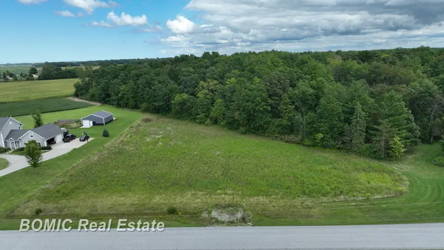 9495 Bender, Frankenmuth, MI 48734 - Image #2