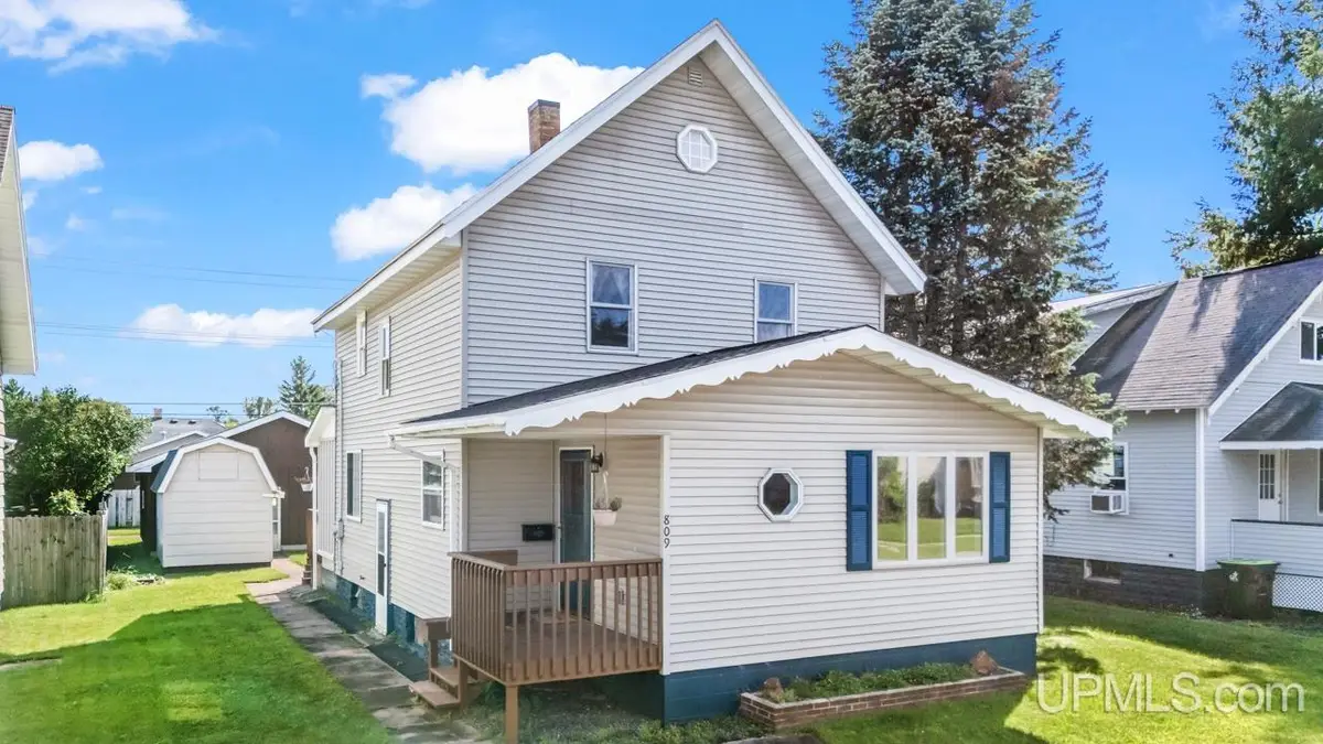 809 W A, Iron Mountain, MI 49801 - Image #1