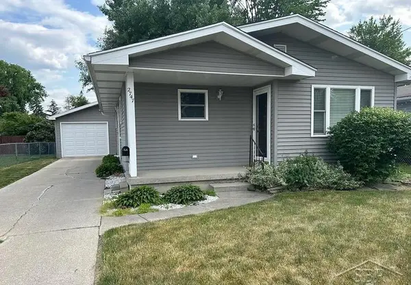 2747 Weiss, Saginaw, MI 48602
