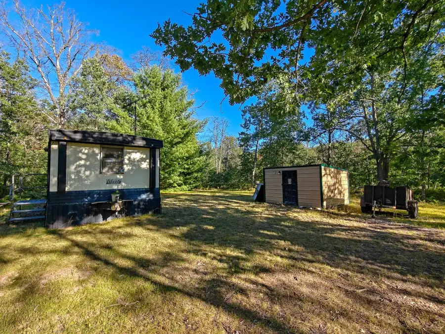 2541 Beatrice, Harrison, MI 48625 - Image #2