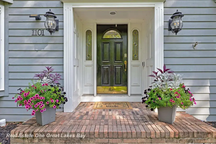 1101 Timber, Midland, MI 48642 - Image #2