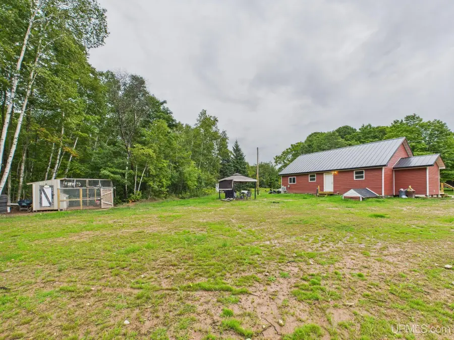 6909 N Connors, Munising, MI 49862 - Image #2