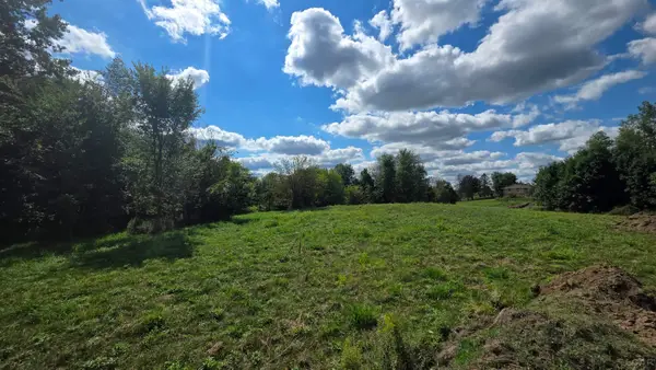 18000 blk #2 Forrister, Hudson, MI 49247