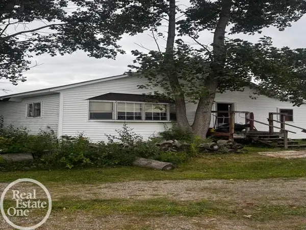 8637 Yale, Greenwood, MI 48006