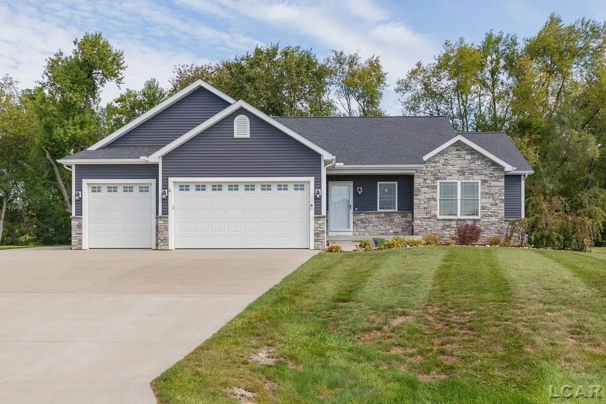 3852 Tanner Marie, Adrian, MI 49221 - Image #1