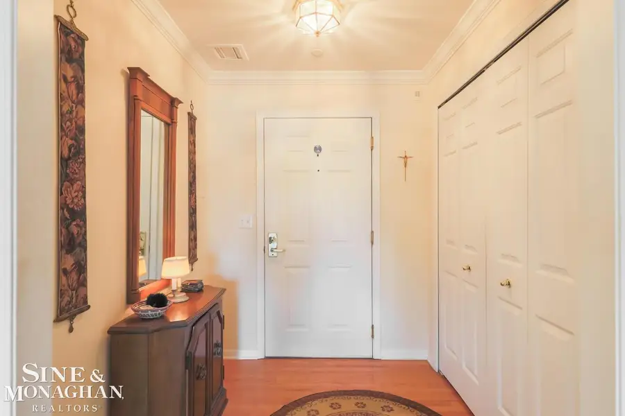 54 Pointe Park, Grosse Pointe Park, MI 48230 - Image #3