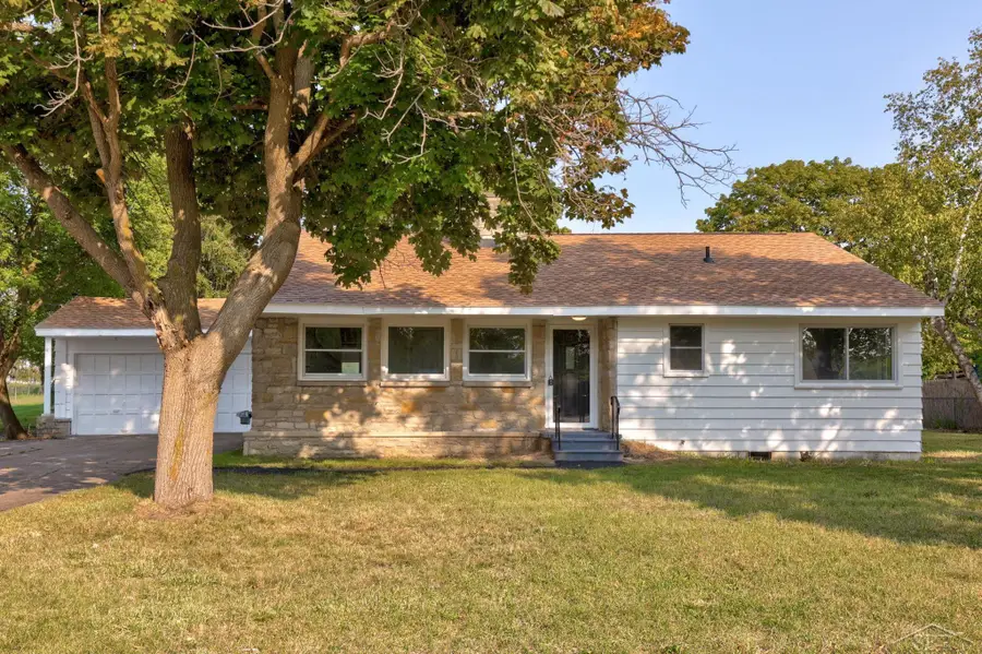 1910 S Outer, Buena Vista, MI 48601 - Image #2