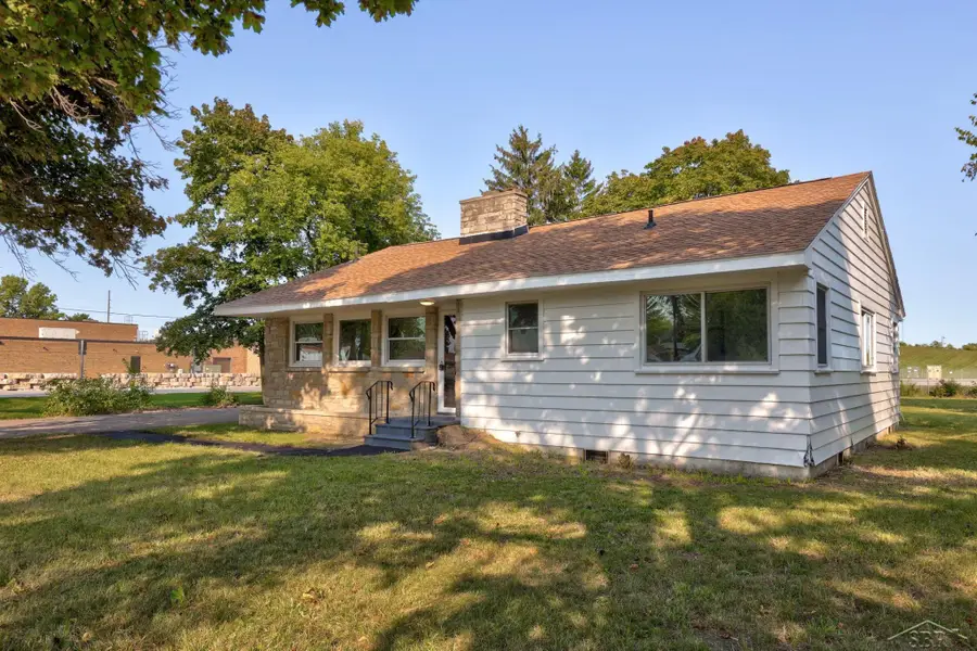 1910 S Outer, Buena Vista, MI 48601 - Image #3