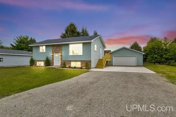 615 S 31st, Escanaba, MI 49829