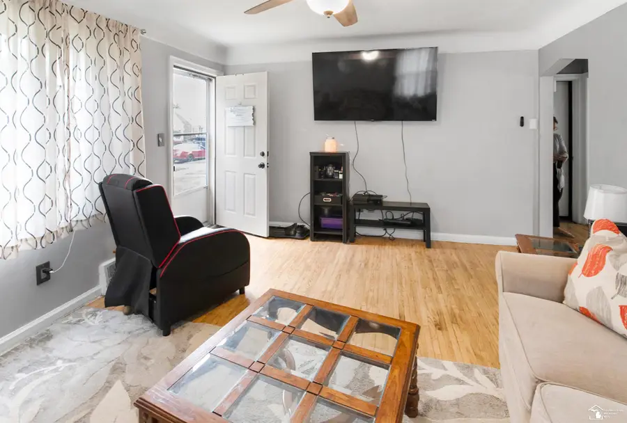 2041 Michigan, Lincoln Park, MI 48146 - Image #3