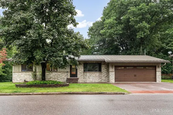 914 Wilson, Marquette, MI 49855