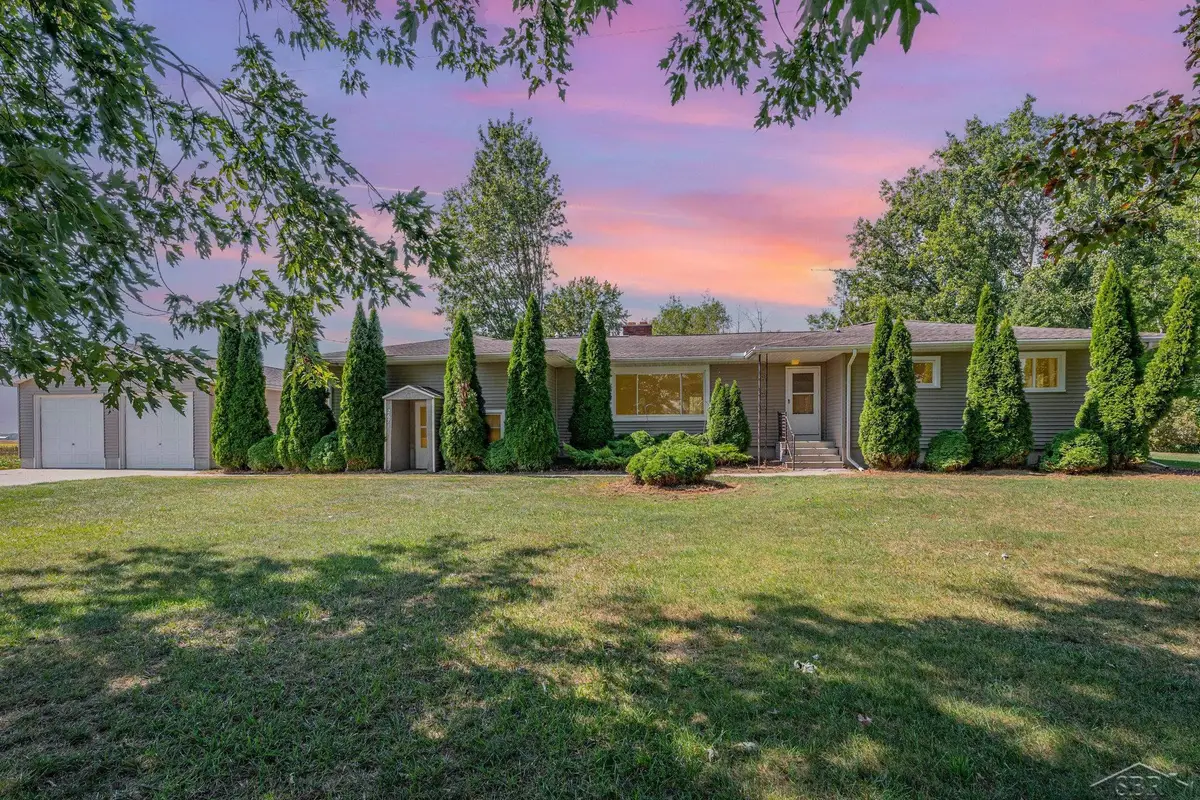 2671 N 8 Mile, Pinconning, MI 48650 - Image #1