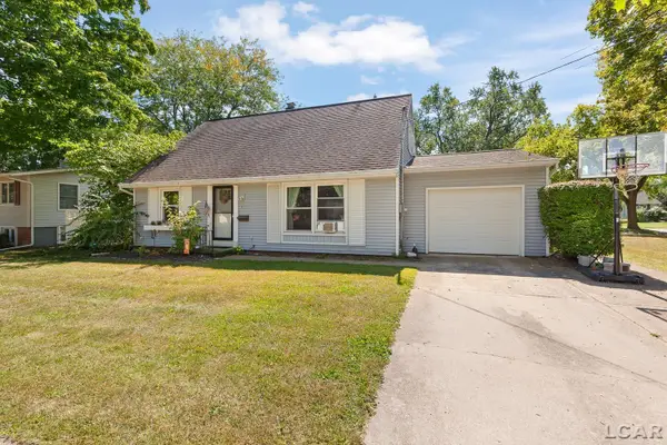 1035 Scottdale, Adrian, MI 49221