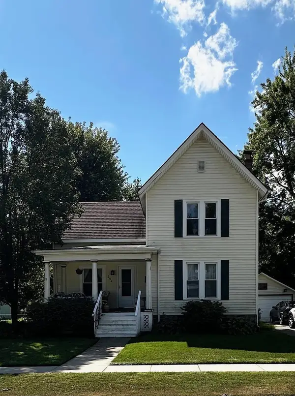 284 E Saint Clair, Romeo, MI 48065