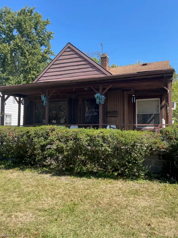 5570 Farmbrook, Detroit, MI 48224