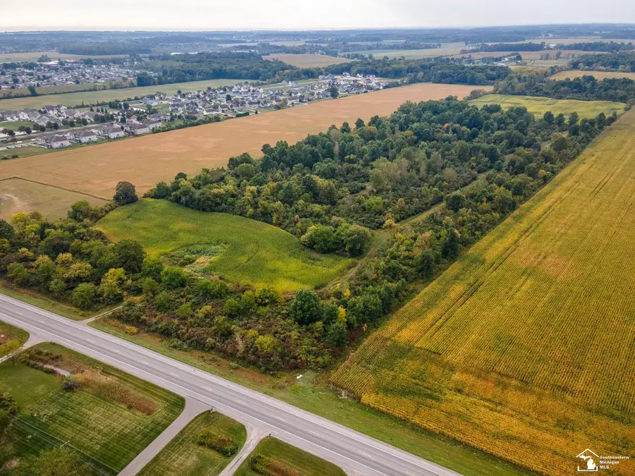 4555 S Custer, Monroe, MI 48161 - Image #3