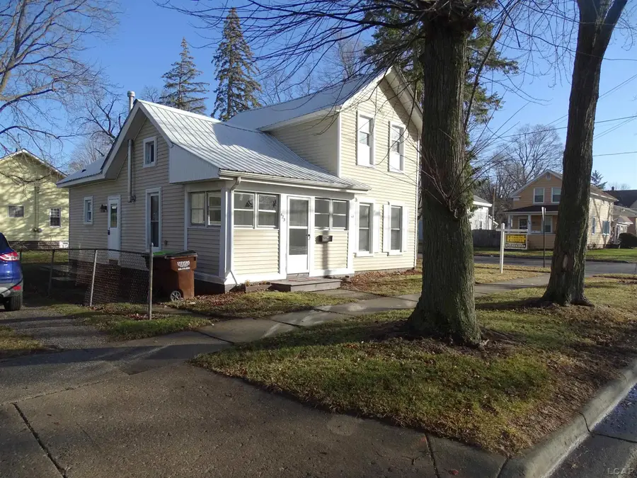 423 E Butler, Adrian, MI 49221 - #3